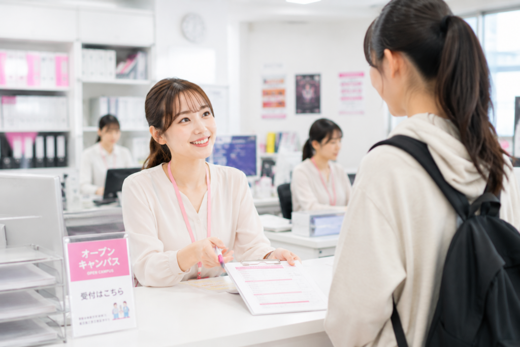 新潟市中央区｜学校事務【派遣】　人気の学校事務♪土日祝休み中心　未経験OK♪